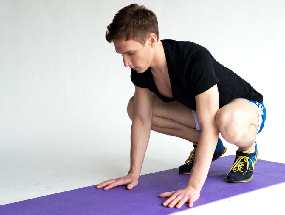 Cvičení „Žába pro procvičování svalů pánevní oblasti muže